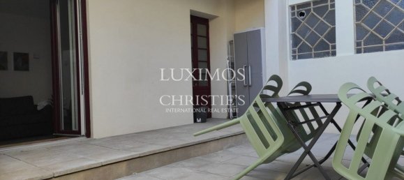 561m² Building in Porto, Portugal No. 78667 9