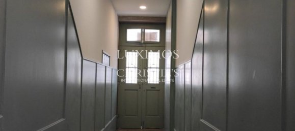 561m² Building in Porto, Portugal No. 78667 3