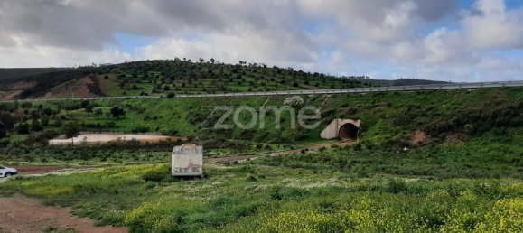 Land in Mexilhoeira Grande, Portugal No. 67654 10