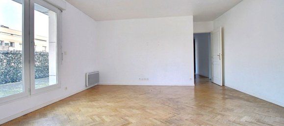 3 chambres Appartement à Clichy, France No. 169008 4