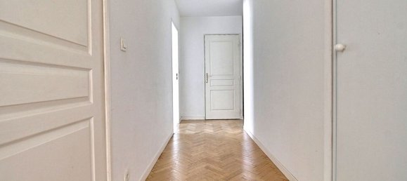 3 chambres Appartement à Clichy, France No. 169008 8