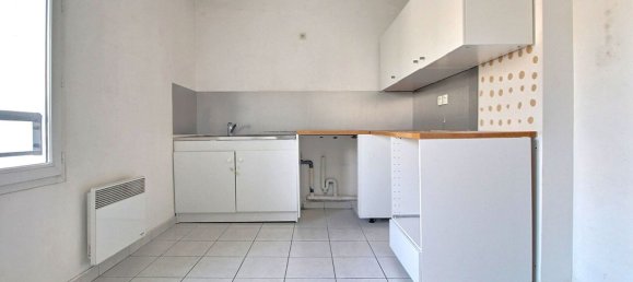 3 chambres Appartement à Clichy, France No. 169008 10