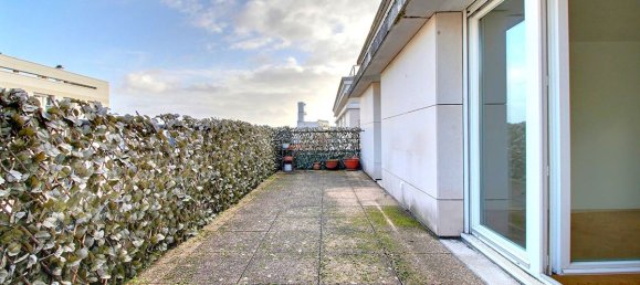 3 chambres Appartement à Clichy, France No. 169008 5