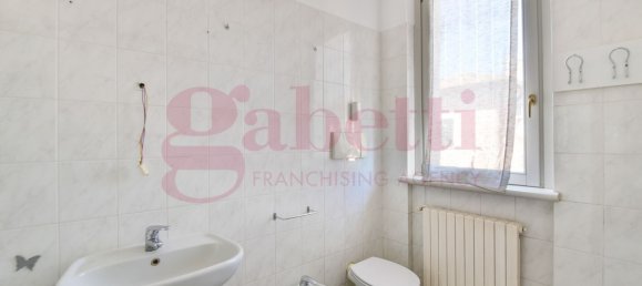 Apartamento de 3 habitaciónes en Carugo, Italy No. 286296 15