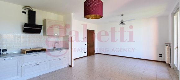Apartamento de 3 habitaciónes en Carugo, Italy No. 286296 8
