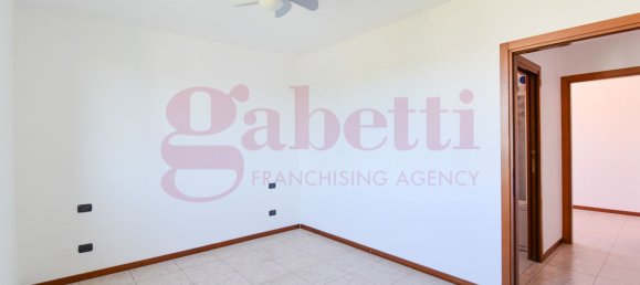 Apartamento de 3 habitaciónes en Carugo, Italy No. 286296 18