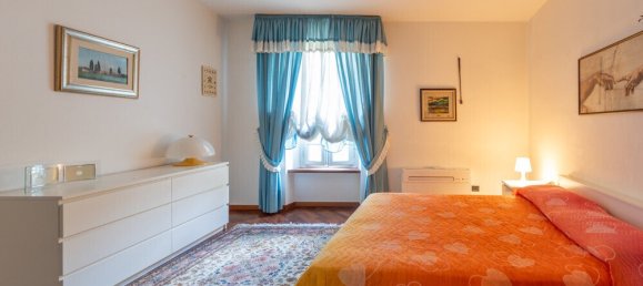 5 bedrooms Villa in Lucca, Italy No. 106308 28