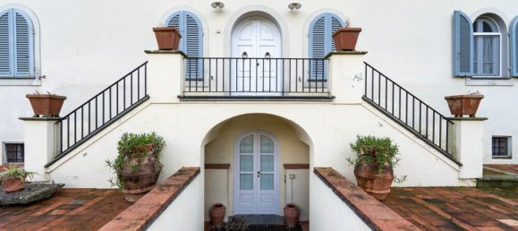 5 bedrooms Villa in Lucca, Italy No. 106308 47