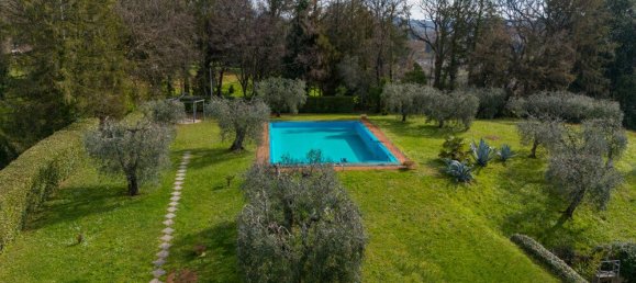 5 bedrooms Villa in Lucca, Italy No. 106308 39