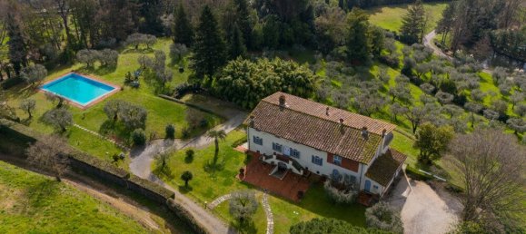 5 bedrooms Villa in Lucca, Italy No. 106308 40