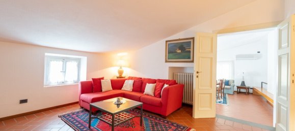 5 bedrooms Villa in Lucca, Italy No. 106308 27