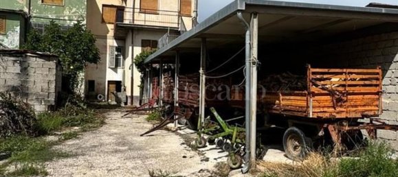 6 bedrooms House in Avezzano, Italy No. 325280 13