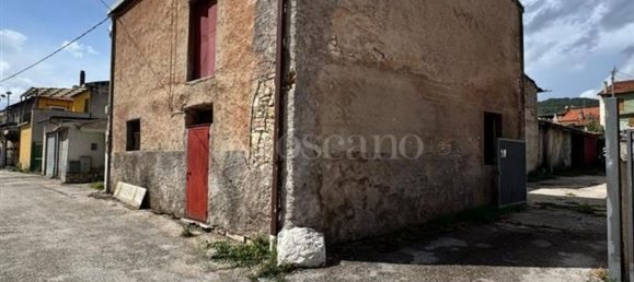 6 bedrooms House in Avezzano, Italy No. 325280 18