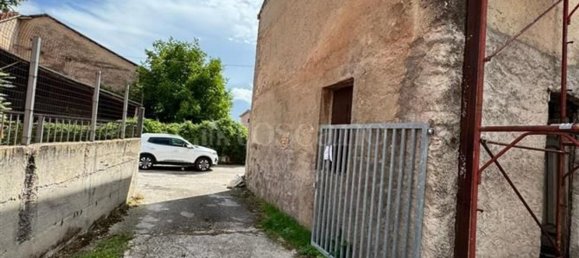 6 bedrooms House in Avezzano, Italy No. 325280 19