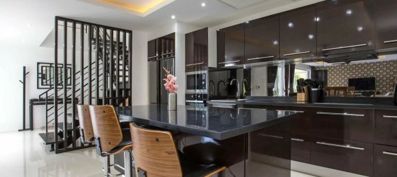 4 bedrooms Villa in Chalong, Thailand No. 11046 6