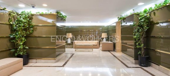 5 bedrooms Apartment in Madrid, Spain No. 149492 6