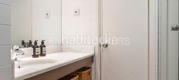 5 bedrooms Apartment in Madrid, Spain No. 149492 3