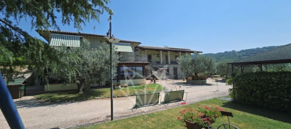 500m² Hotel in Assisi, Italy No. 339290 3