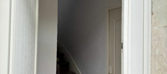 261m² Building in Tours, France No. 226574 5