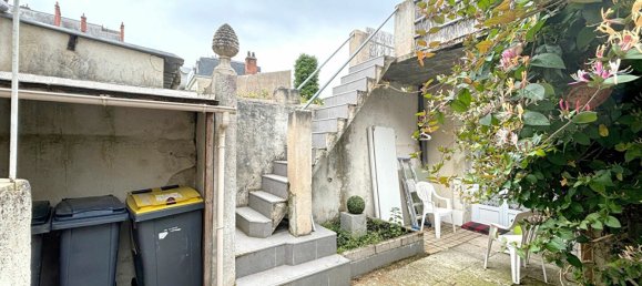 261m² Building in Tours, France No. 226574 6