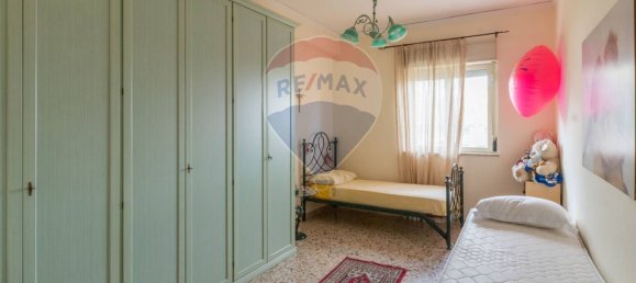 4 rooms Apartment in Palermo, Italy No. 107119 12