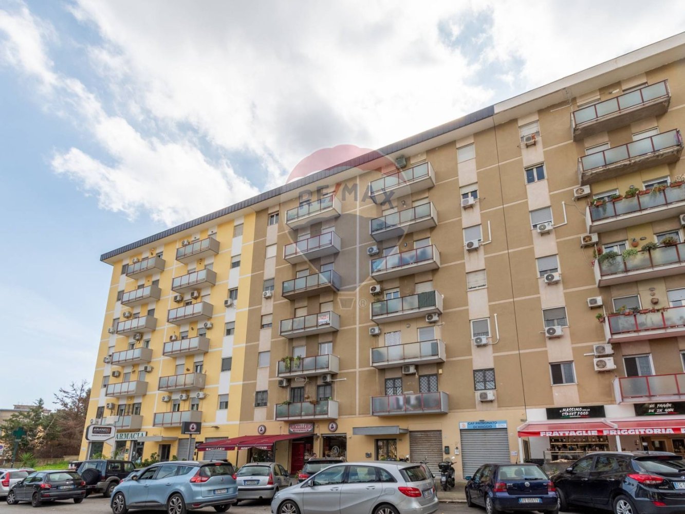 4 rooms Apartment in Palermo, Italy No. 107119