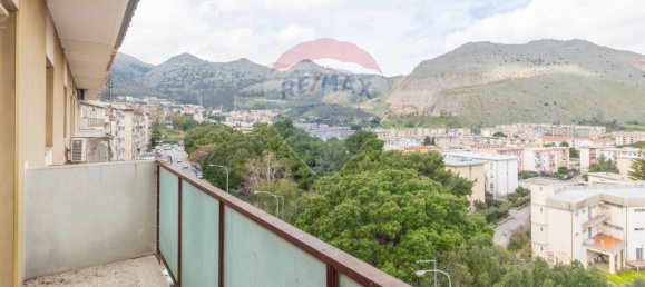 4 rooms Apartment in Palermo, Italy No. 107119 6