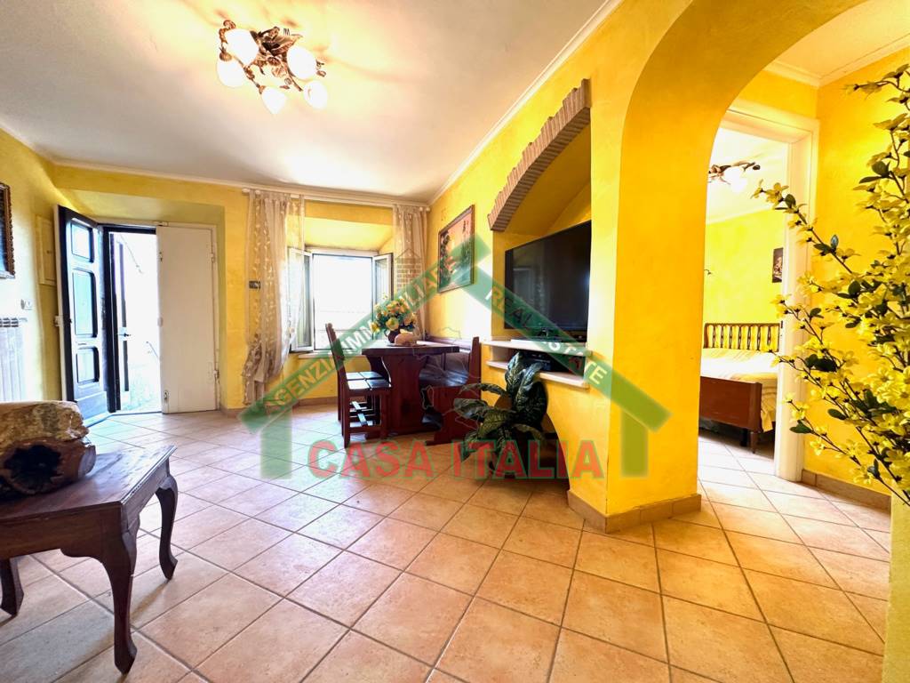 2 chambres Appartement à Capodimonte, Italy No. 13526