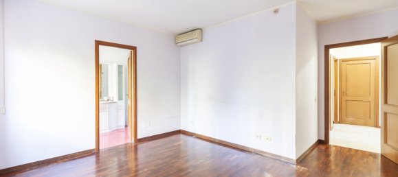4 rooms Apartment in Rome, Italy No. 222774 31