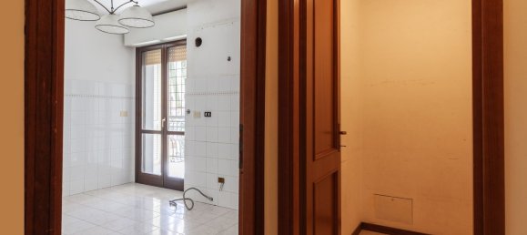 4 rooms Apartment in Rome, Italy No. 222774 10