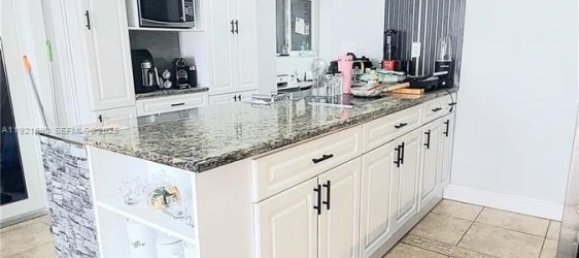 3 dormitorios villa en venta en Miami, Miami-Dade, Florida, USA № 614770 26