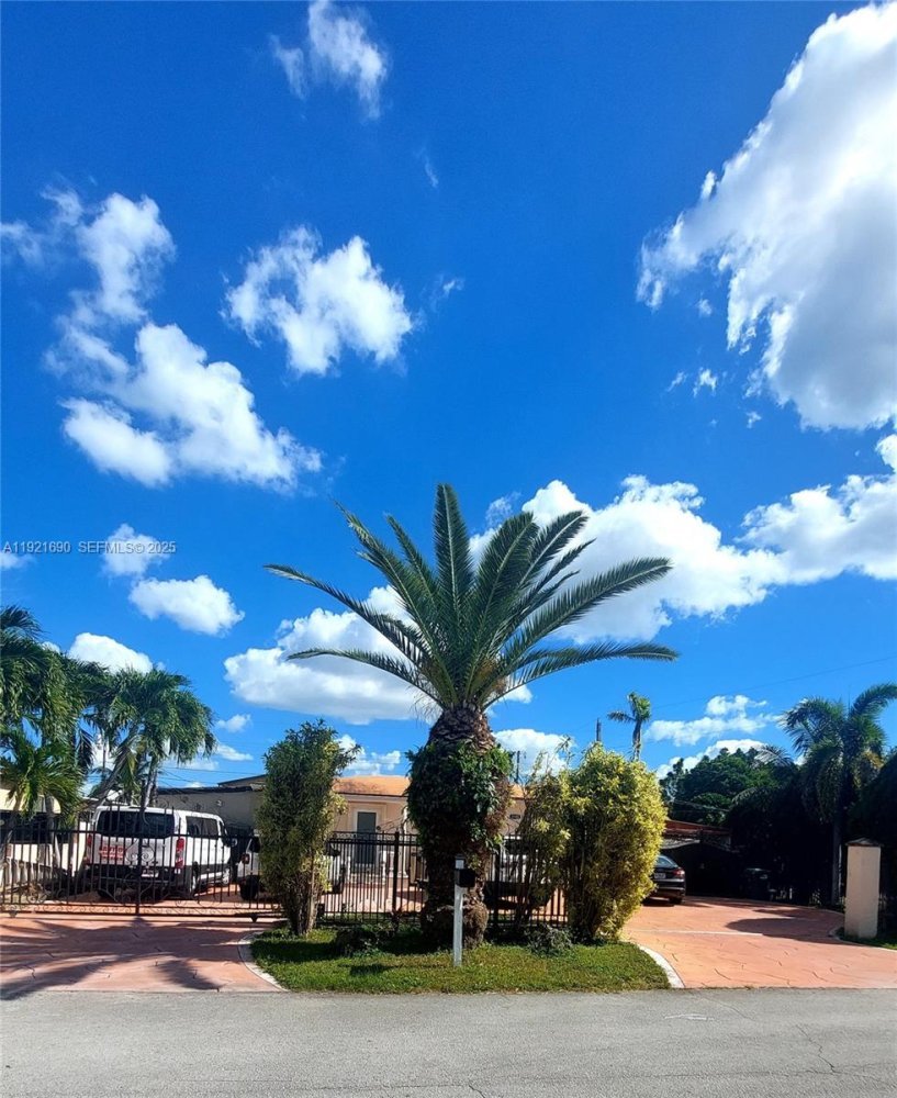 3 dormitorios villa en venta en Miami, Miami-Dade, Florida, USA № 614770