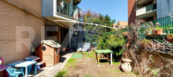 Apartamento de 3 dormitorios en Rome, Italy No. 52555 3