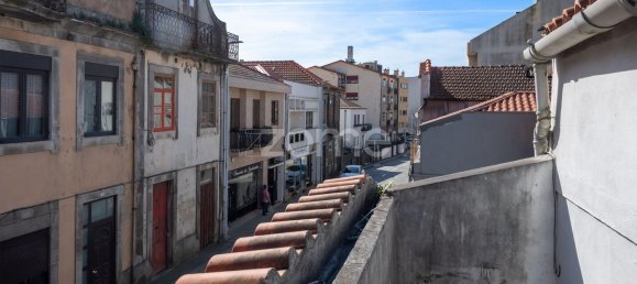 3 bedrooms House in Porto, Portugal No. 14323 8