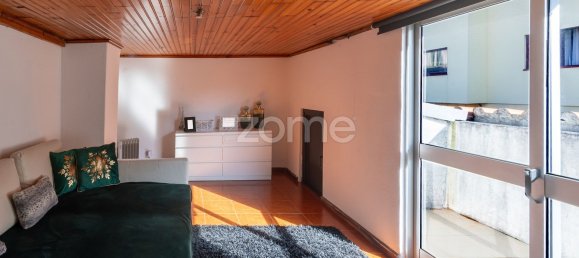 3 bedrooms House in Porto, Portugal No. 14323 6