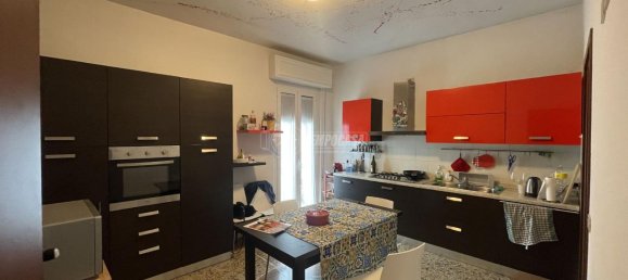 Apartamento de 3 habitaciónes en Brescia, Italy No. 238154 4