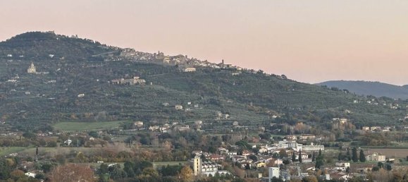 4 bedrooms House in Cortona, Italy No. 121071 14