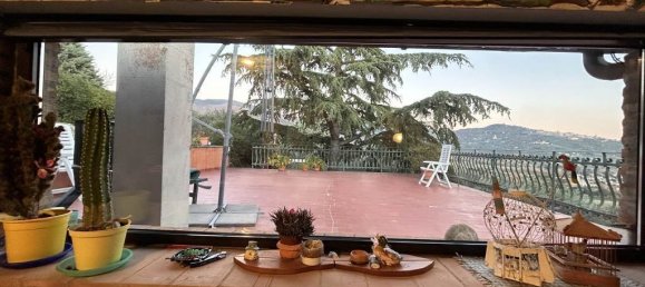 4 bedrooms House in Cortona, Italy No. 121071 10