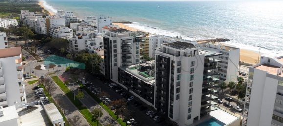 2 chambres Appartement à Quarteira, Portugal No. 95293 24