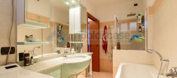 2 Schlafzimmer Wohnung in Desio, Italy, Nr. 361144 17