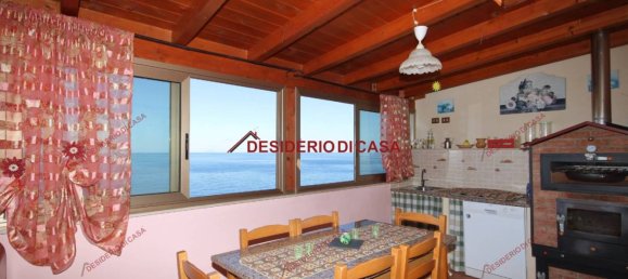 2 bedrooms House in Cefalù, Italy No. 81551 3