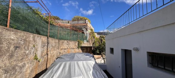 Дом с 5 спальнями в Фуншал, Португалия № 110681 18