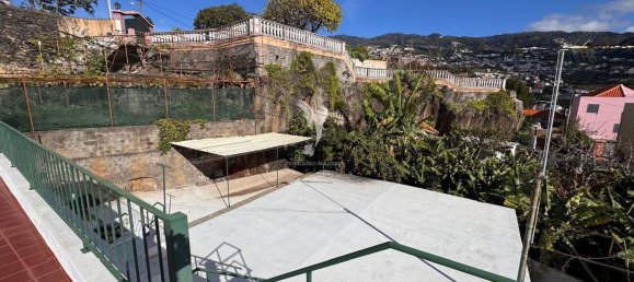 Дом с 5 спальнями в Фуншал, Португалия № 110681 11