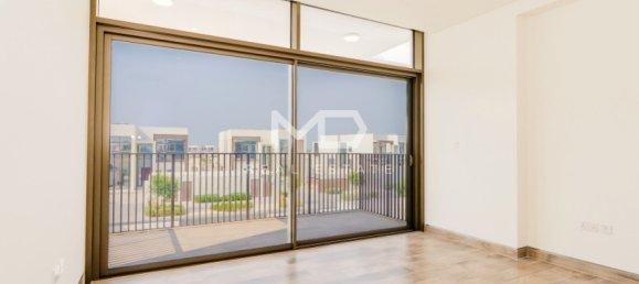 5 bedrooms Villa in Abu Dhabi, UAE No. 53099 87