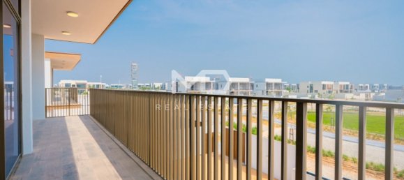 5 bedrooms Villa in Abu Dhabi, UAE No. 53099 3