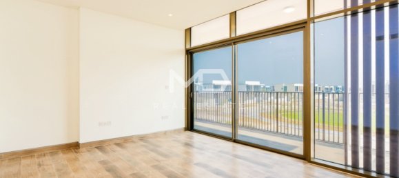 5 bedrooms Villa in Abu Dhabi, UAE No. 53099 59