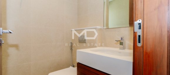 5 bedrooms Villa in Abu Dhabi, UAE No. 53099 15