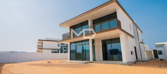 5 bedrooms Villa in Abu Dhabi, UAE No. 53099 60