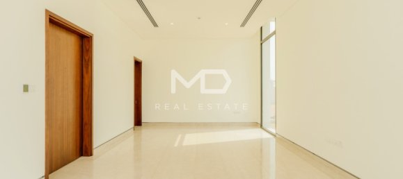 5 bedrooms Villa in Abu Dhabi, UAE No. 53099 21