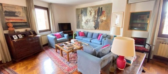 5 bedrooms Duplex in Udine, Italy No. 339647 6